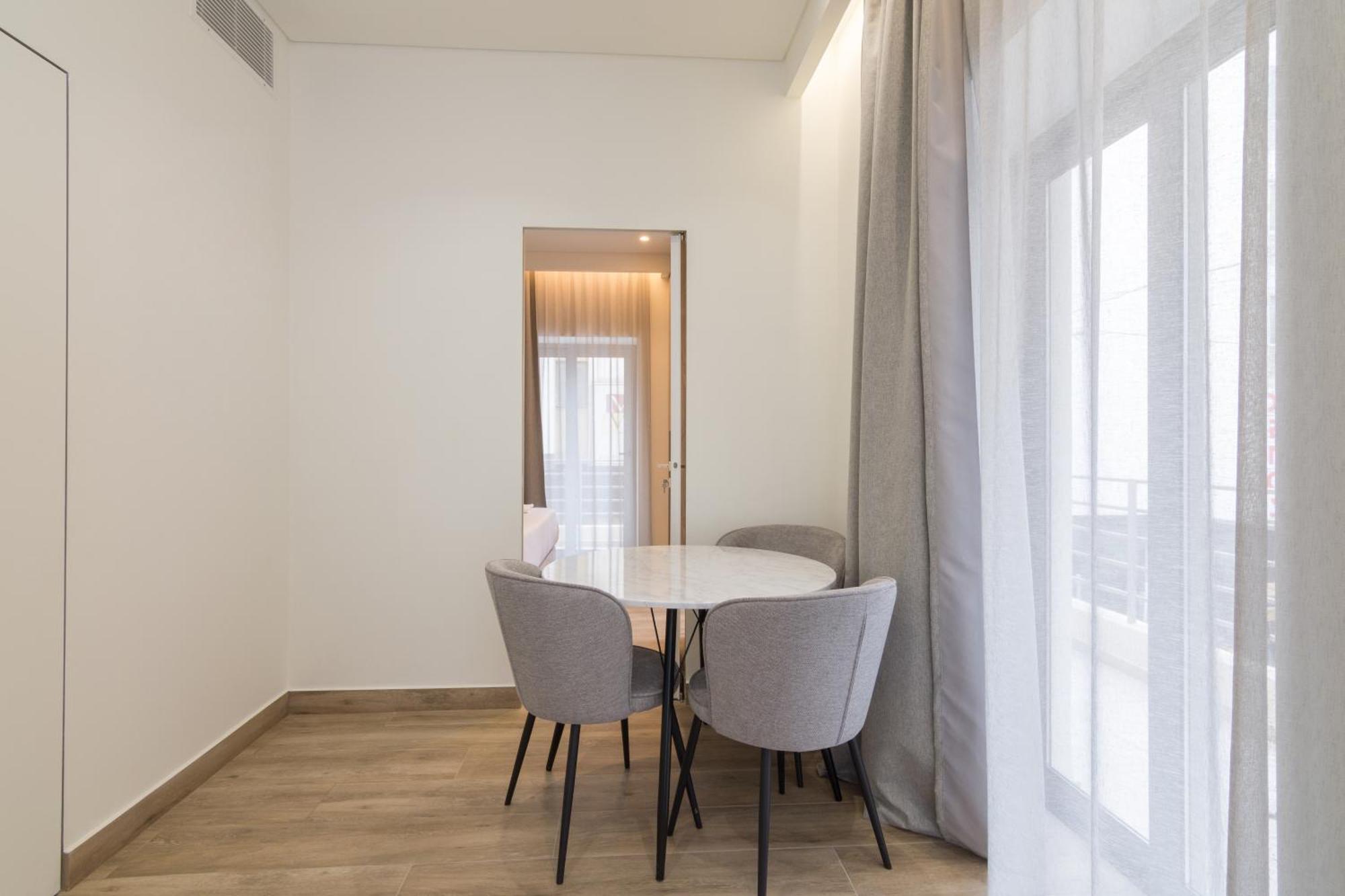 Socrates Fully Equipped Apartments With Unique Design Athen Exterior foto